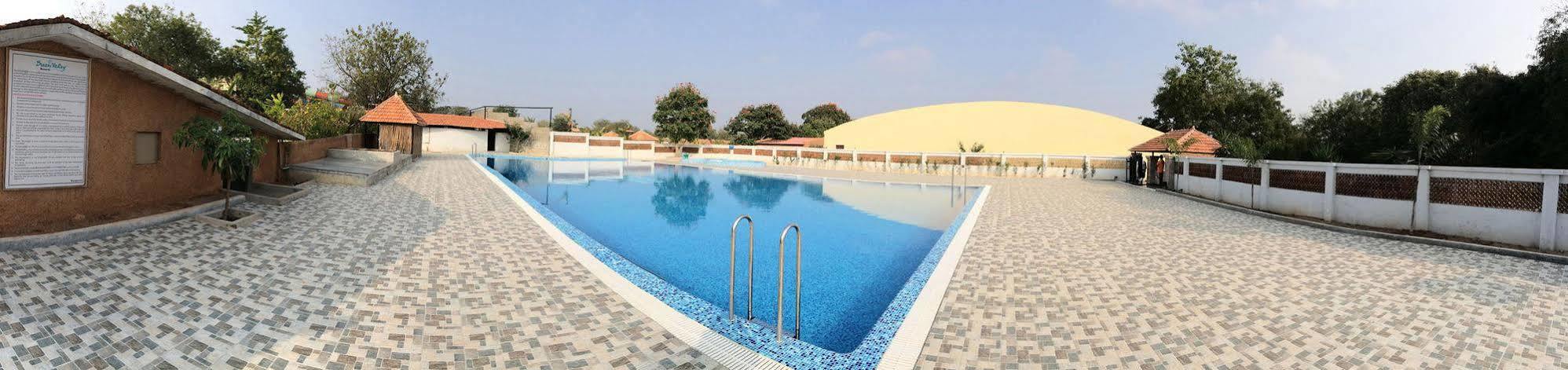 Dream Valley Resort Hyderabad Exteriör bild