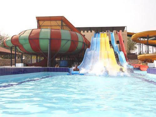 Dream Valley Resort Hyderabad Exteriör bild